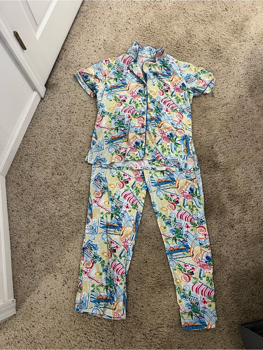 Women Tropical Print Short-Sleeve Pajama Set - Multicolor